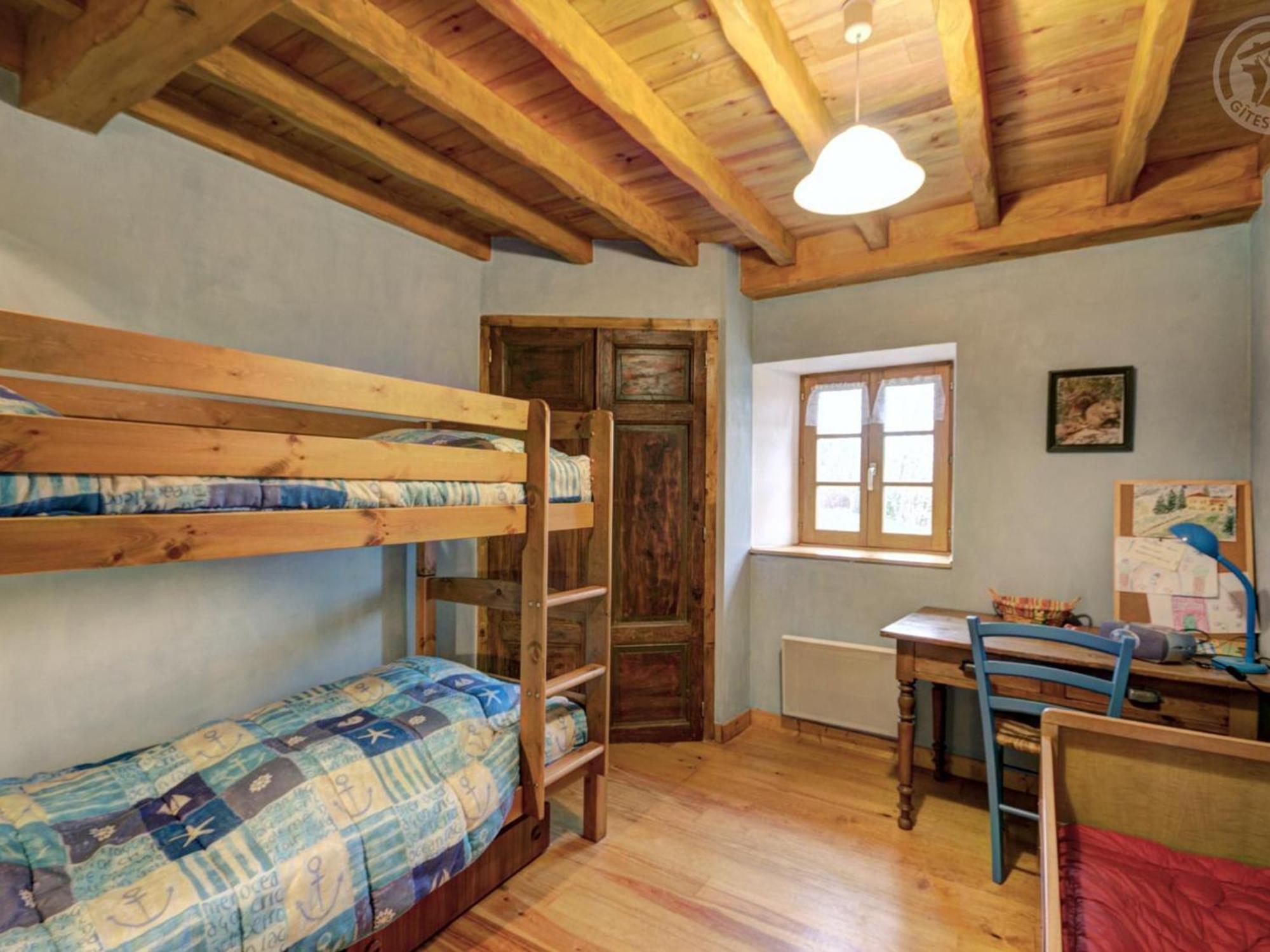 Saint-Jean-Soleymieux Charmant Gite Avec Terrasse, Cheminee Et Jardin, A Proximite Des Bois, Animaux Acceptes - Fr-1-496-205 מראה חיצוני תמונה